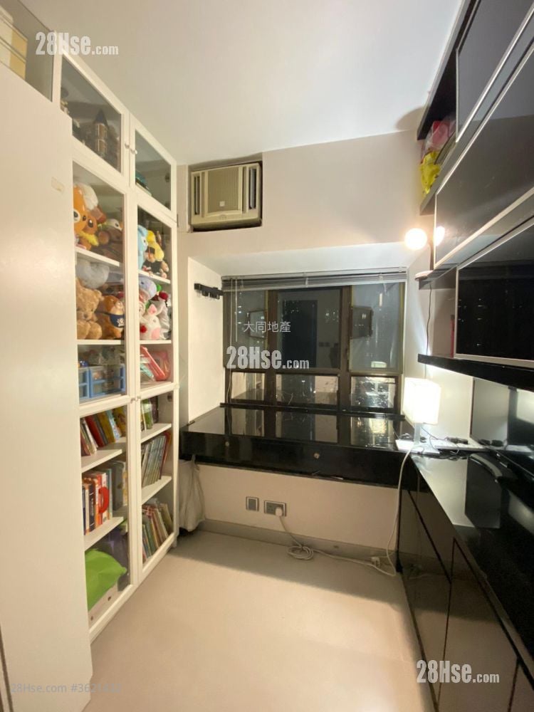 Highland Park Rental 3 Bedrooms , 2 Bathrooms 571 ft² Highland Park Rental 3 Bedrooms , 2 Bathrooms 571 ft²