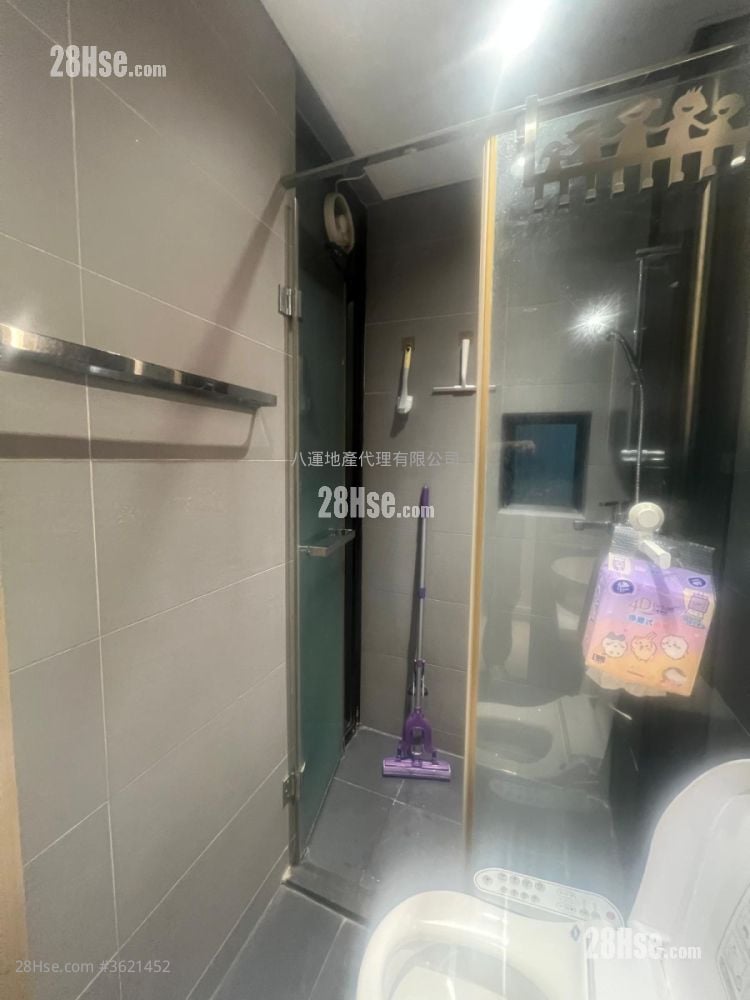 Giovane Rental 2 Bedrooms , 1 Bathroom 341 ft² Giovane Rental 2 Bedrooms , 1 Bathroom 341 ft²