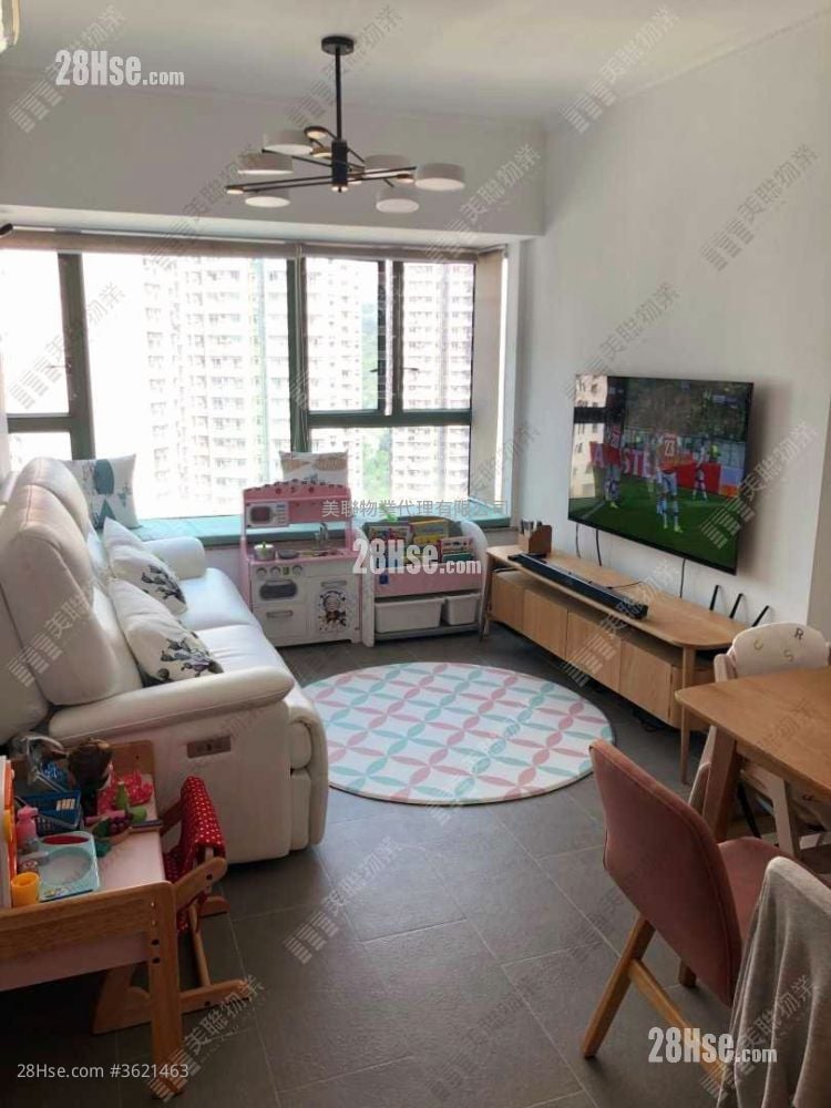 Nob Hill Sell 2 Bedrooms , 1 Bathroom 439 ft² Nob Hill Sell 2 Bedrooms , 1 Bathroom 439 ft²