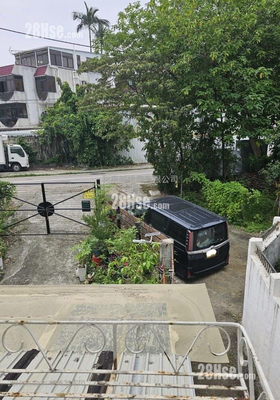 Shui Tsiu San Tsuen Sell 3 Bedrooms 700 ft² Shui Tsiu San Tsuen Sell 3 Bedrooms 700 ft²