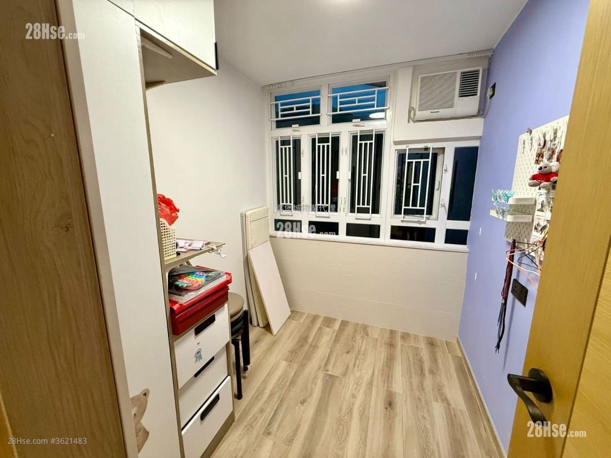 Kwong Yuen Estate Sell 2 Bedrooms , 1 Bathroom 407 ft² Kwong Yuen Estate Sell 2 Bedrooms , 1 Bathroom 407 ft²