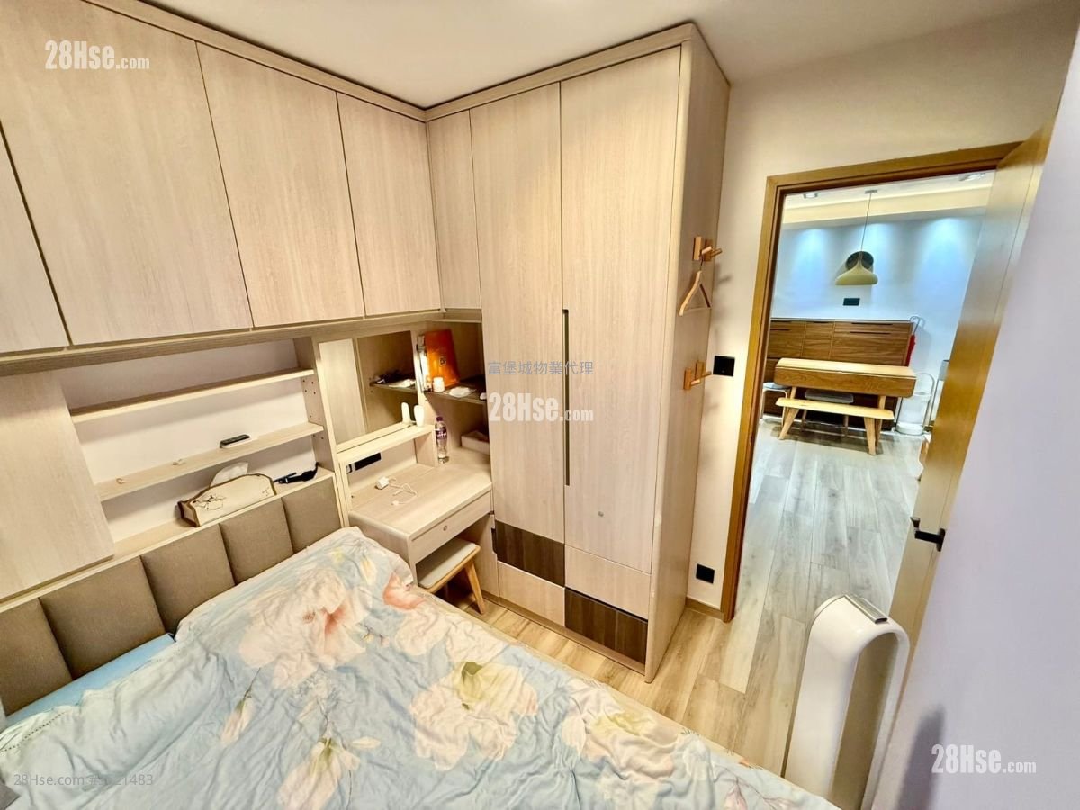 Kwong Yuen Estate Sell 2 Bedrooms , 1 Bathroom 407 ft² Kwong Yuen Estate Sell 2 Bedrooms , 1 Bathroom 407 ft²