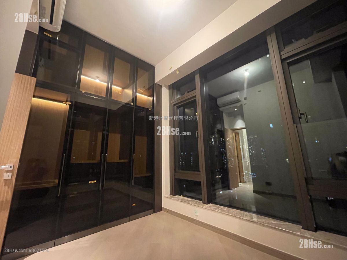 The Vantage Sell 2 Bedrooms , 1 Bathroom 391 ft² The Vantage Sell 2 Bedrooms , 1 Bathroom 391 ft²