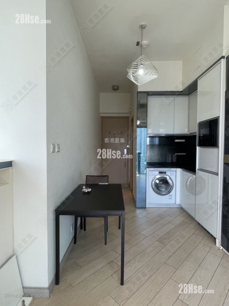 Lime Stardom Rental 338 ft² Lime Stardom Rental 338 ft²