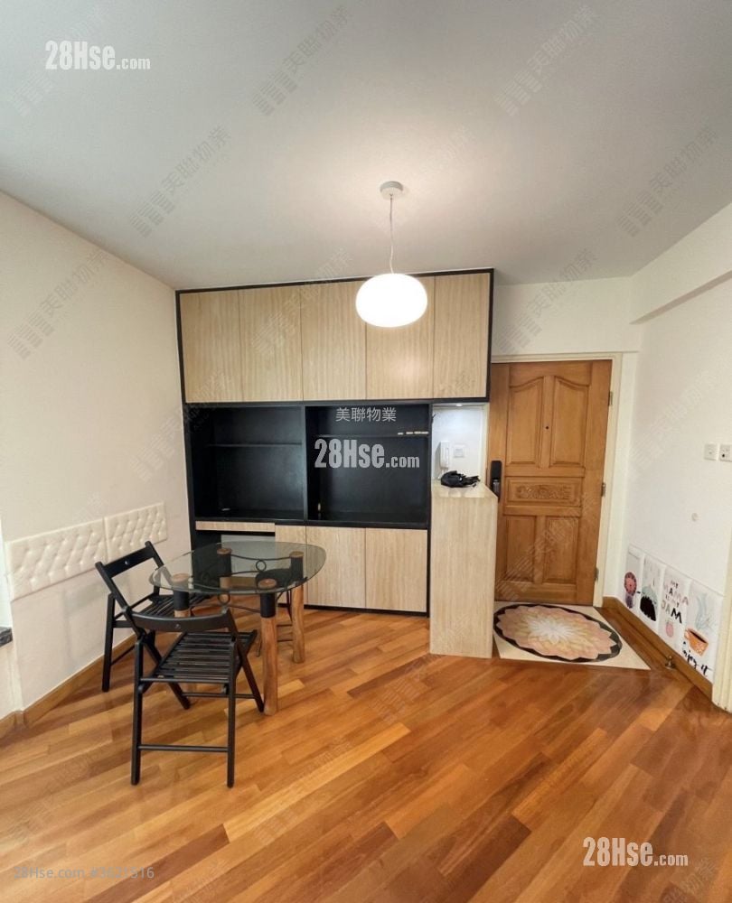 新宝城 售盘 3 房 , 1 浴室 561 平方尺 新宝城 售盘 3 房 , 1 浴室 561 平方尺