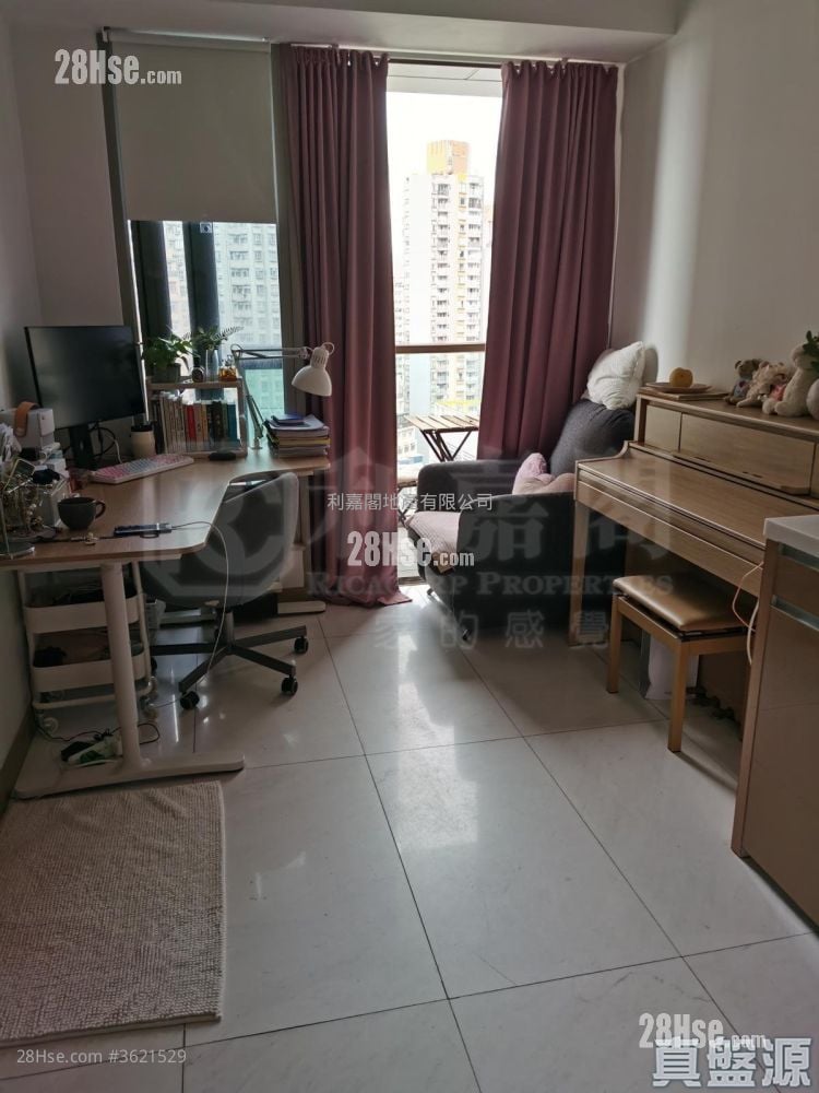 High West Sell 1 Bedroom , 1 Bathroom 306 ft² High West Sell 1 Bedroom , 1 Bathroom 306 ft²