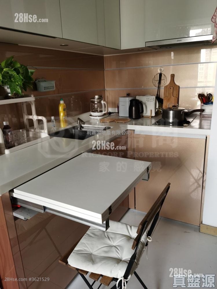 High West Sell 1 Bedroom , 1 Bathroom 306 ft² High West Sell 1 Bedroom , 1 Bathroom 306 ft²