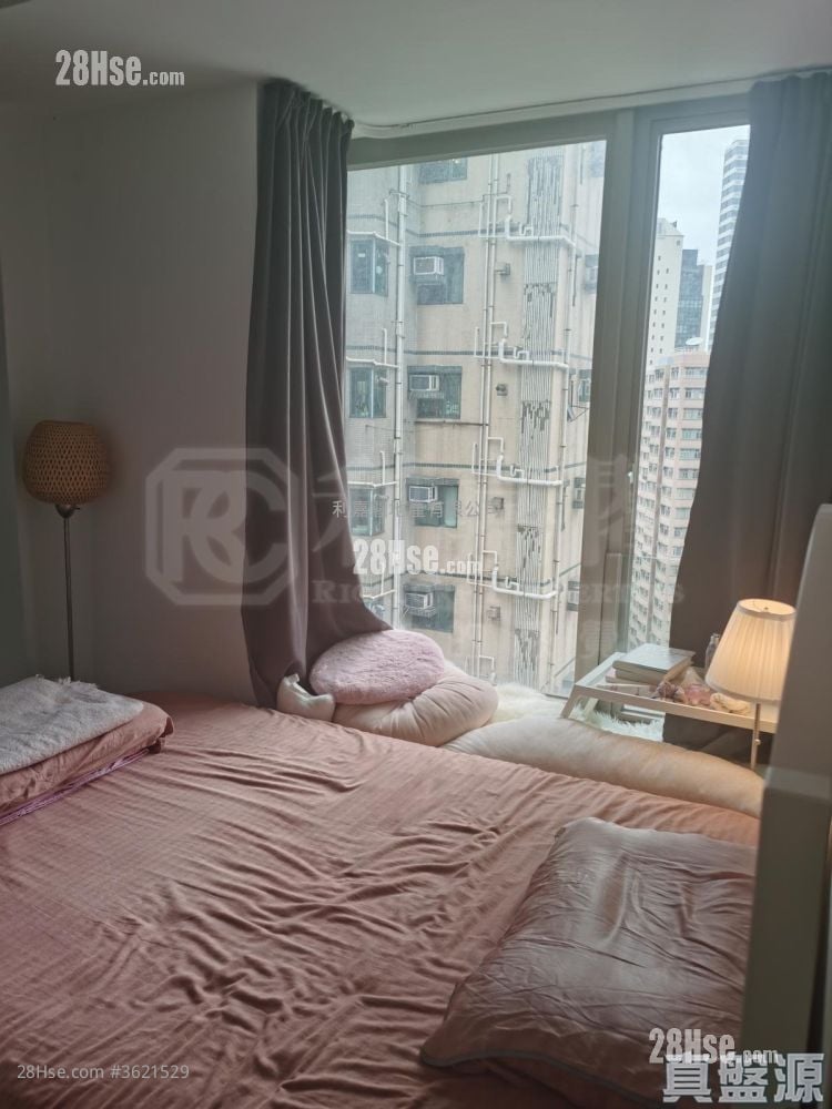 High West Sell 1 Bedroom , 1 Bathroom 306 ft² High West Sell 1 Bedroom , 1 Bathroom 306 ft²