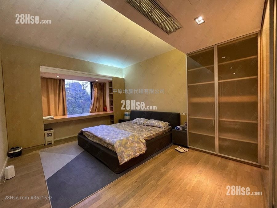 King's Park Hill Rental 2,333 ft² King's Park Hill Rental 2,333 ft²