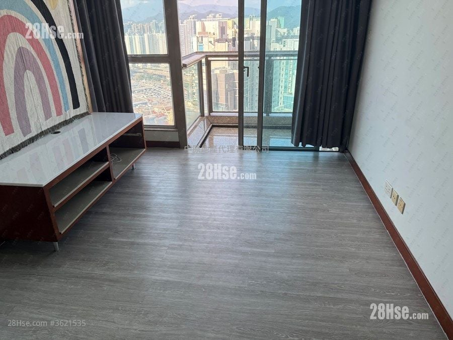 One Silversea Sell 3 Bedrooms 670 ft² One Silversea Sell 3 Bedrooms 670 ft²