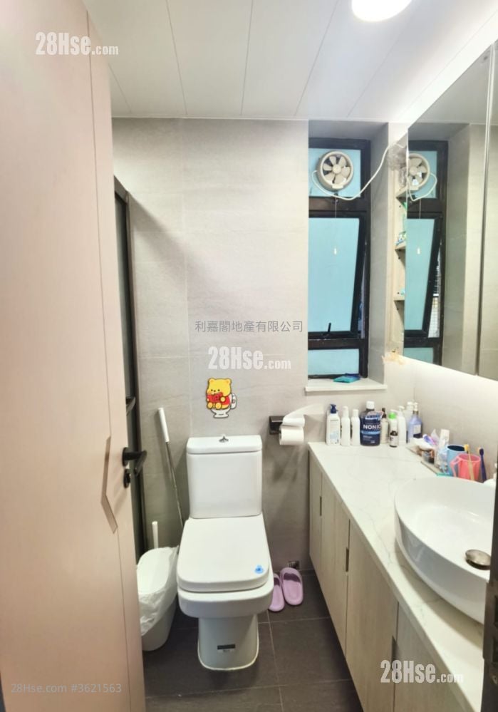 駿景園 售盤 3 房 , 2 浴室 1,370 平方呎 駿景園 售盤 3 房 , 2 浴室 1,370 平方呎