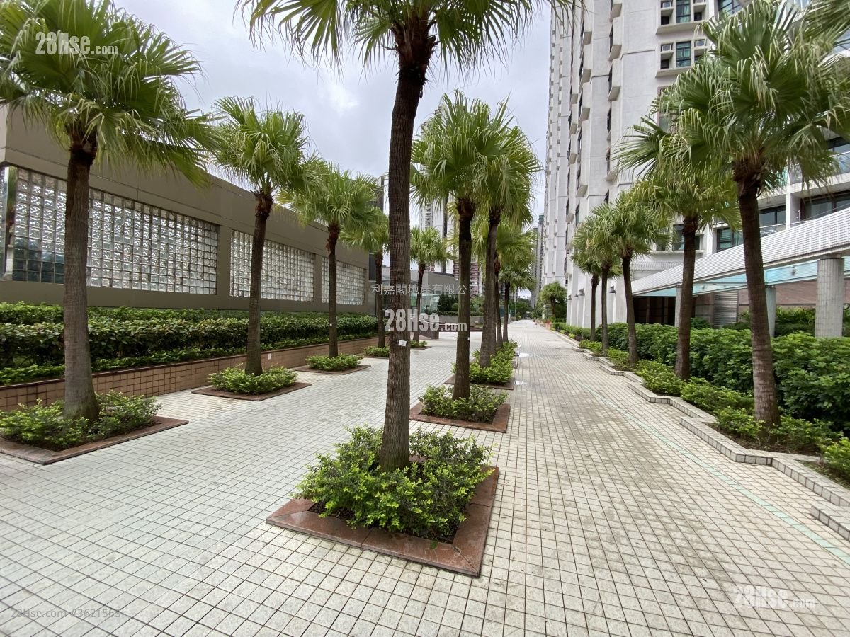 駿景園 售盤 3 房 , 2 浴室 1,370 平方呎 駿景園 售盤 3 房 , 2 浴室 1,370 平方呎