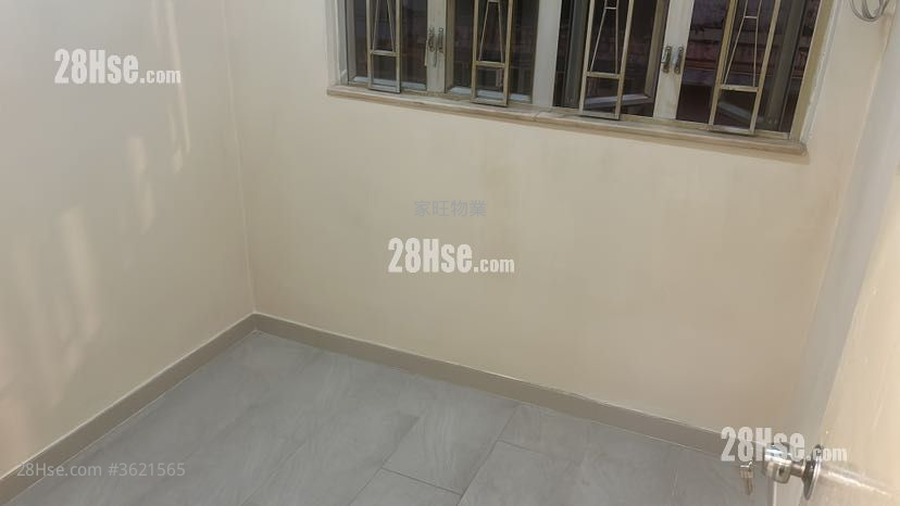 Lai Tong Building Rental 2 Bedrooms , 1 Bathroom 304 ft² Lai Tong Building Rental 2 Bedrooms , 1 Bathroom 304 ft²