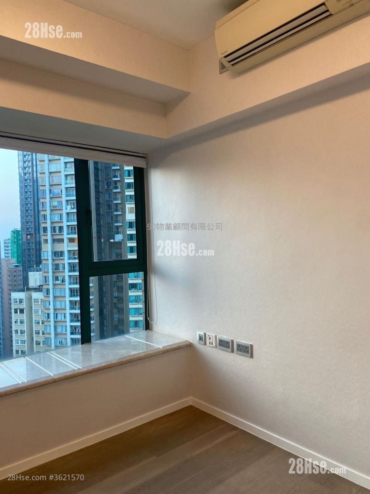 University Heights Sell 805 ft² University Heights Sell 805 ft²