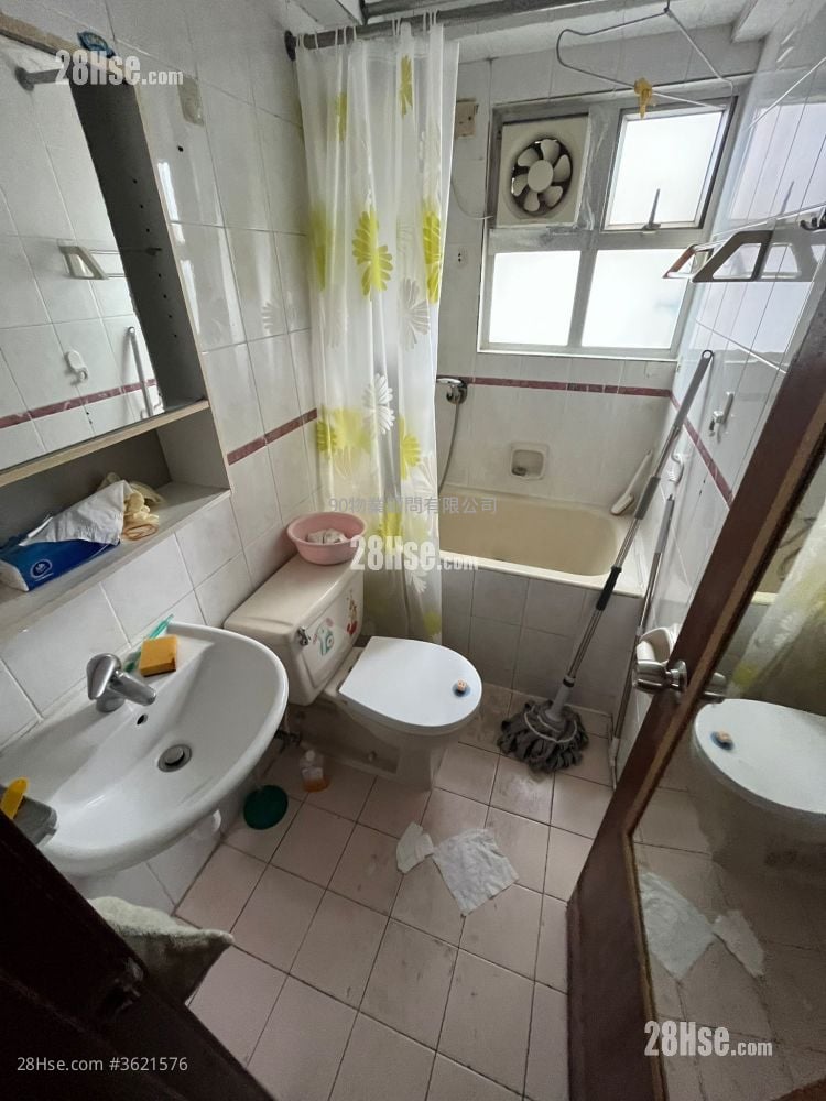 Charming Court Sell 287 ft² Charming Court Sell 287 ft²
