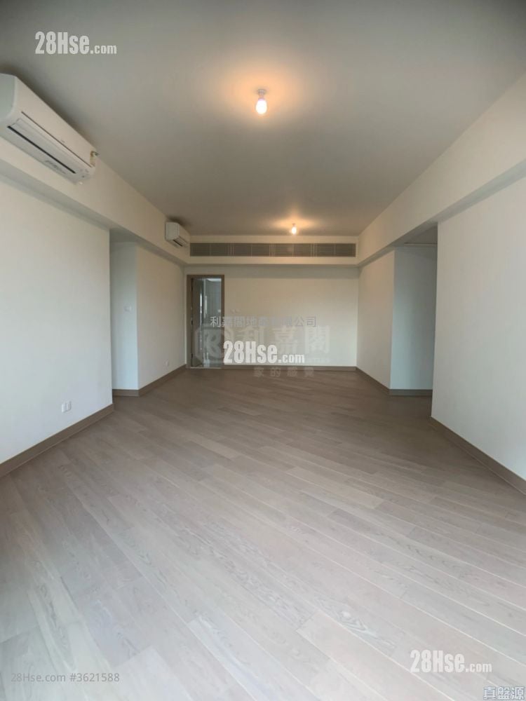 Cullinan West Sell 4 Bedrooms 1,368 ft² Cullinan West Sell 4 Bedrooms 1,368 ft²