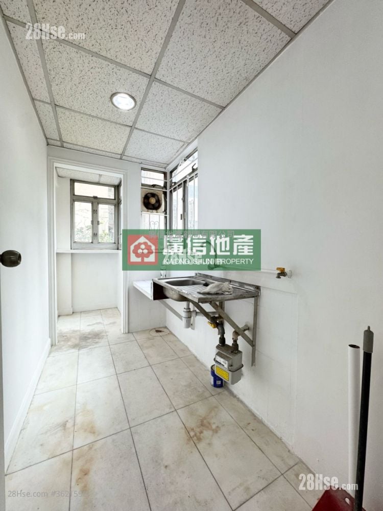 Kwong Shing Building Sell 1 Bedroom , 1 Bathroom 375 ft² Kwong Shing Building Sell 1 Bedroom , 1 Bathroom 375 ft²