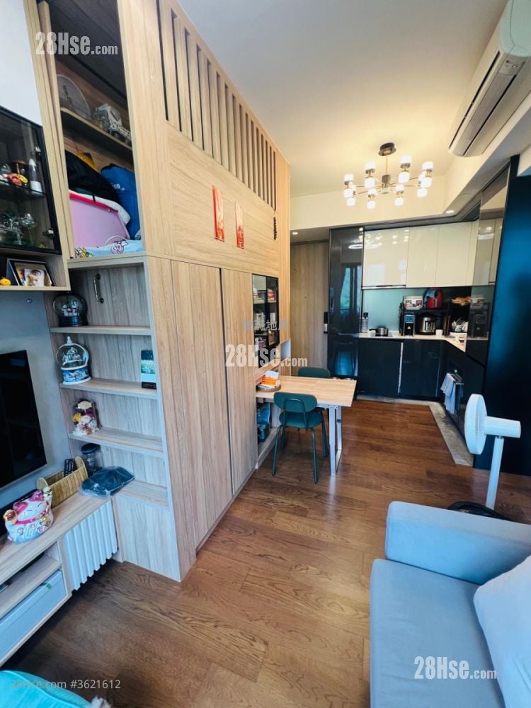 Le Point Sell 2 Bedrooms , 1 Bathroom 445 ft² Le Point Sell 2 Bedrooms , 1 Bathroom 445 ft²