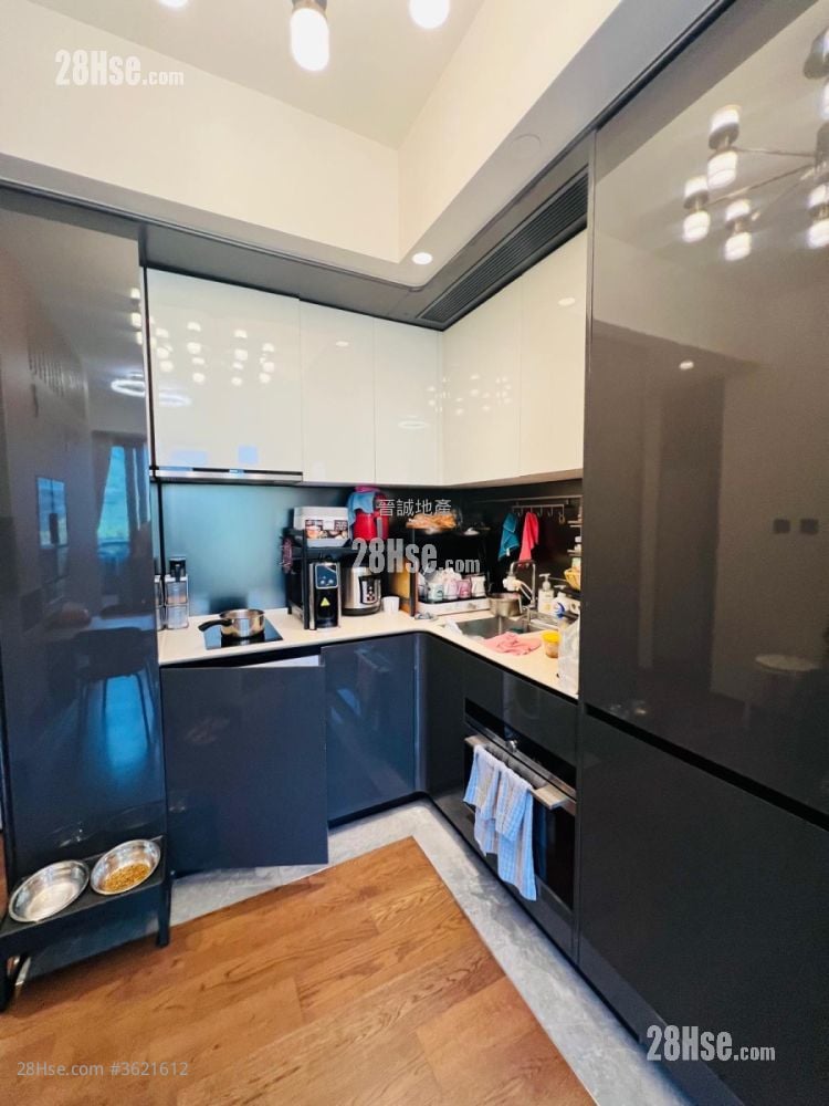 Le Point Sell 2 Bedrooms , 1 Bathroom 445 ft² Le Point Sell 2 Bedrooms , 1 Bathroom 445 ft²