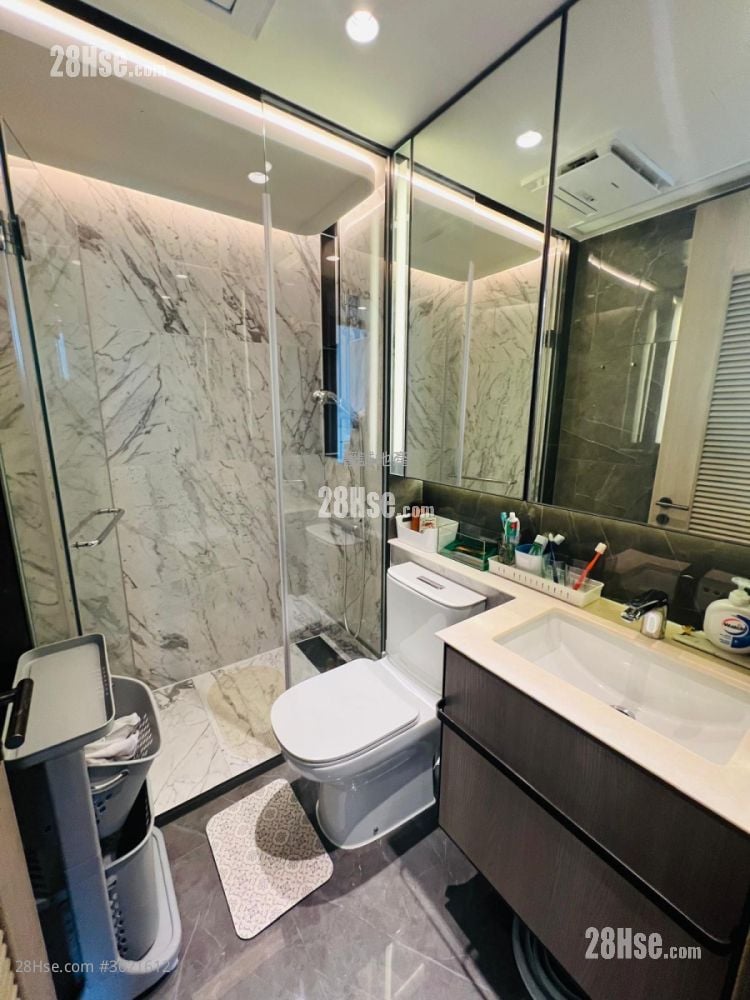 Le Point Sell 2 Bedrooms , 1 Bathroom 445 ft² Le Point Sell 2 Bedrooms , 1 Bathroom 445 ft²