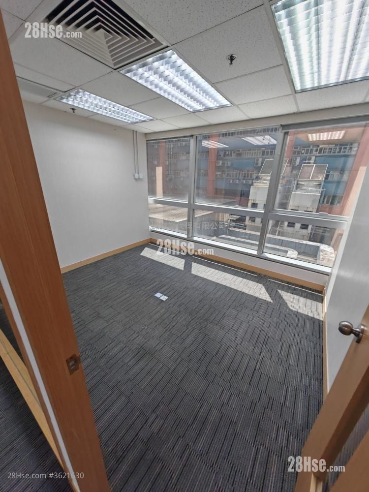 源成中心 租盤 2 房 1,218 平方呎 源成中心 租盤 2 房 1,218 平方呎