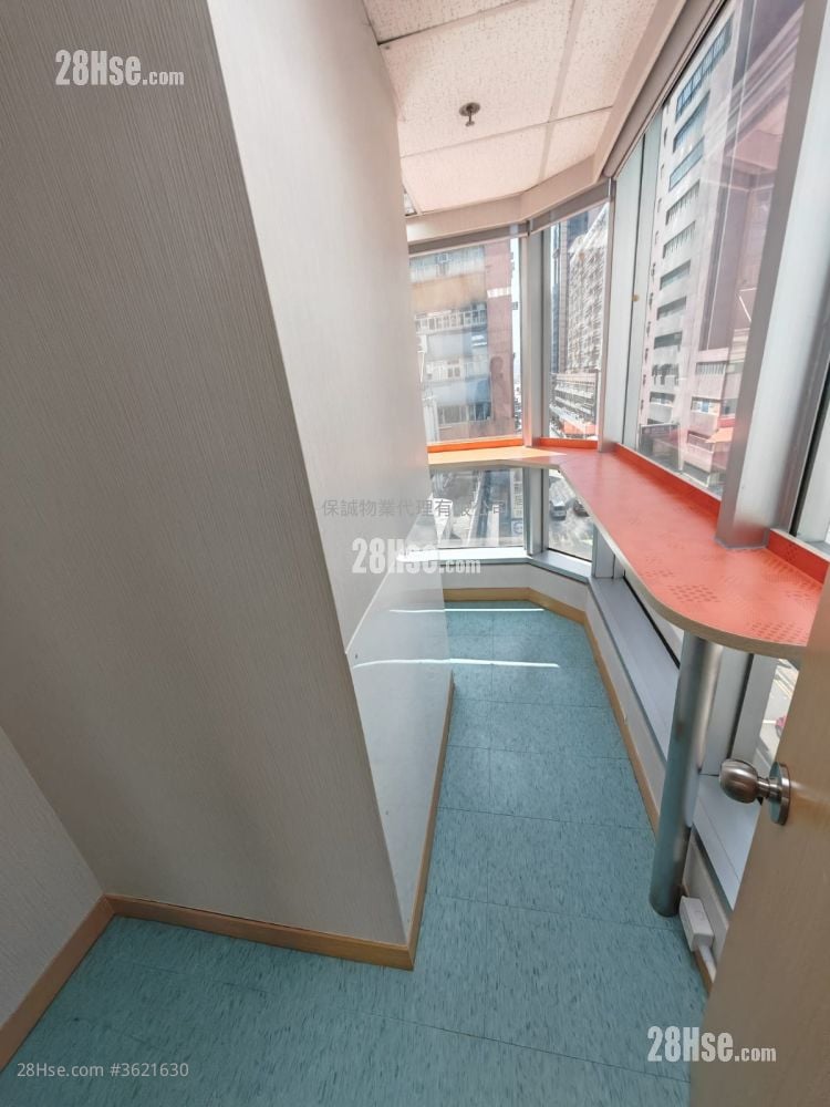 源成中心 租盤 2 房 1,218 平方呎 源成中心 租盤 2 房 1,218 平方呎