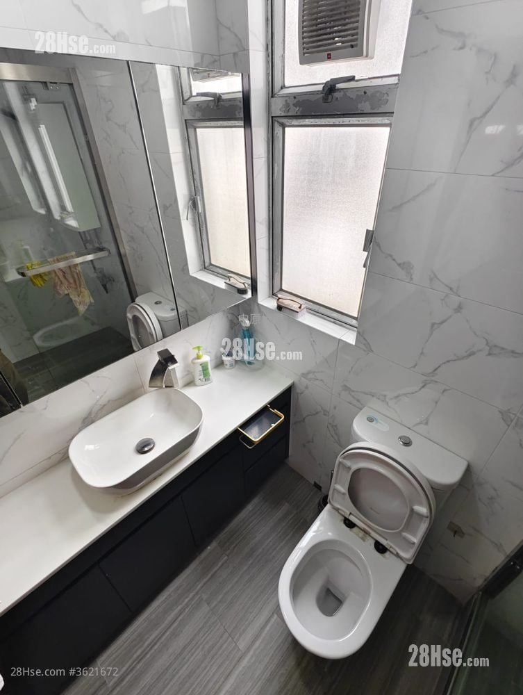 Hong Kong Garden Rental 3 Bedrooms , 2 Bathrooms 792 ft² Hong Kong Garden Rental 3 Bedrooms , 2 Bathrooms 792 ft²