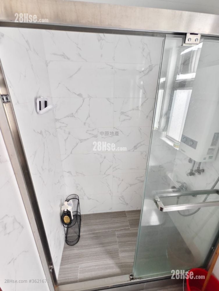 Hong Kong Garden Rental 3 Bedrooms , 2 Bathrooms 792 ft² Hong Kong Garden Rental 3 Bedrooms , 2 Bathrooms 792 ft²