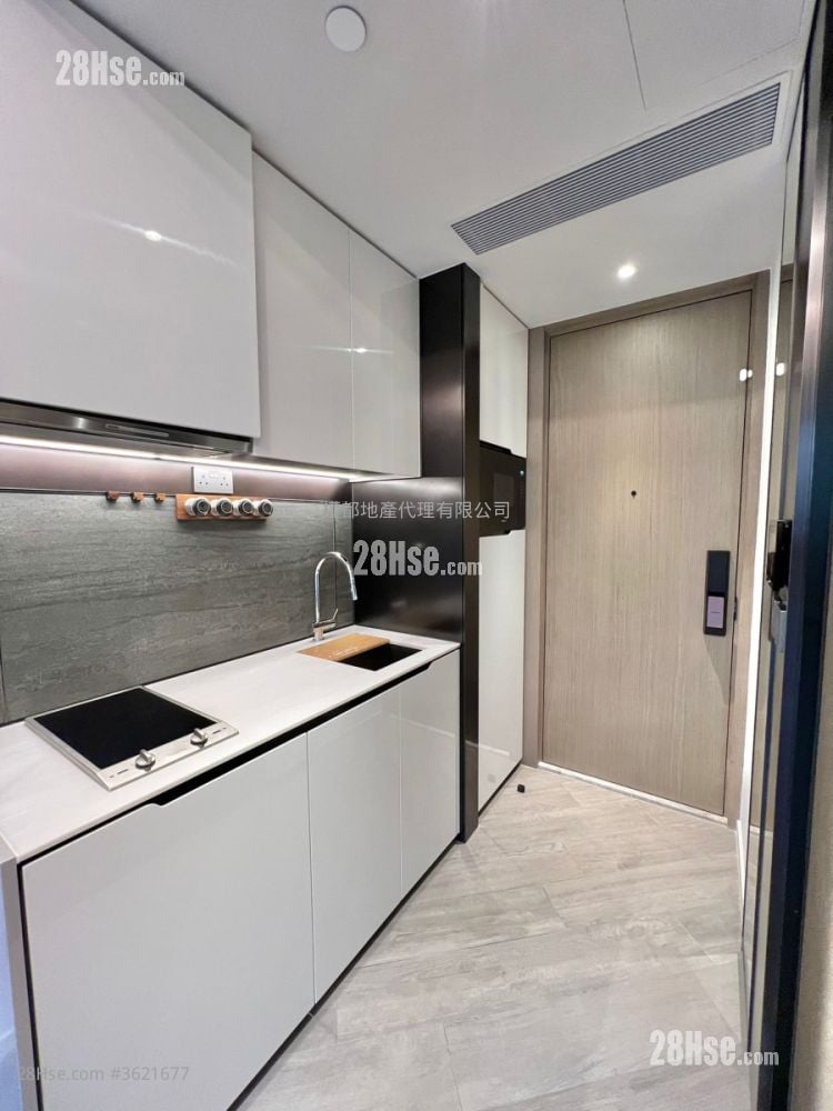 The Henley Rental Studio , 1 Bathroom 229 ft² The Henley Rental Studio , 1 Bathroom 229 ft²