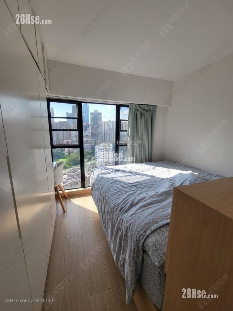 Parc Regal Sell 3 Bedrooms , 2 Bathrooms 789 ft² Parc Regal Sell 3 Bedrooms , 2 Bathrooms 789 ft²