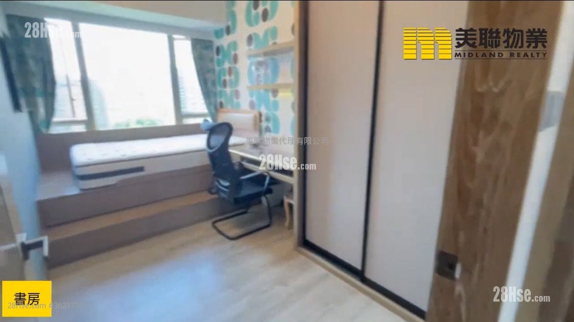 君頤峰 售盤 3 房 , 2 浴室 1,343 平方呎 君頤峰 售盤 3 房 , 2 浴室 1,343 平方呎