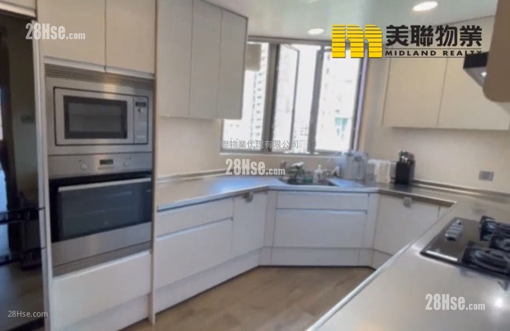 君頤峰 售盤 3 房 , 2 浴室 1,343 平方呎 君頤峰 售盤 3 房 , 2 浴室 1,343 平方呎