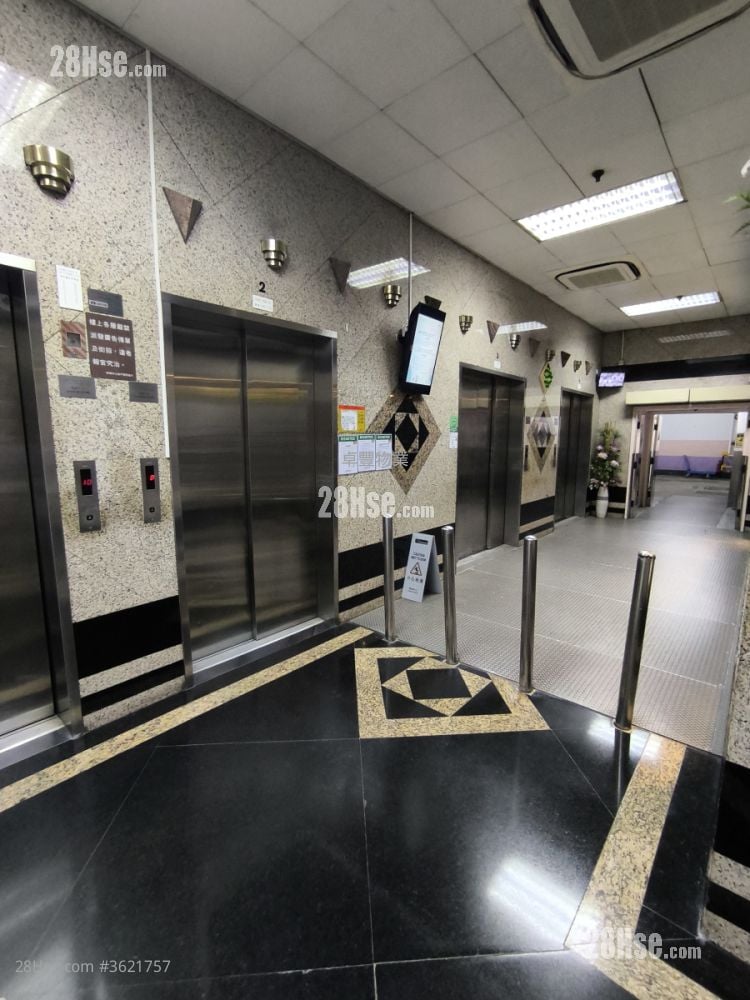 时颖中心 租盘 开放式间隔 1,143 平方尺 时颖中心 租盘 开放式间隔 1,143 平方尺