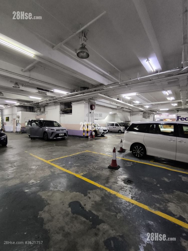 时颖中心 租盘 开放式间隔 1,143 平方尺 时颖中心 租盘 开放式间隔 1,143 平方尺