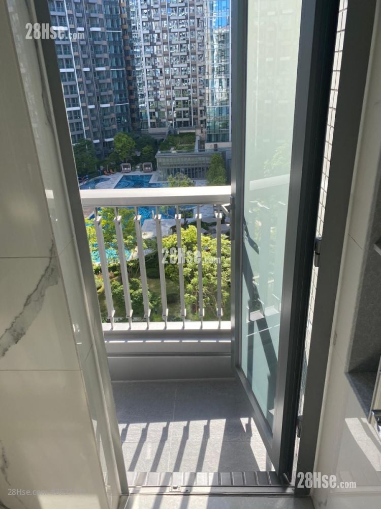 雲滙 租盤 4 房 , 3 浴室 830 平方呎 雲滙 租盤 4 房 , 3 浴室 830 平方呎