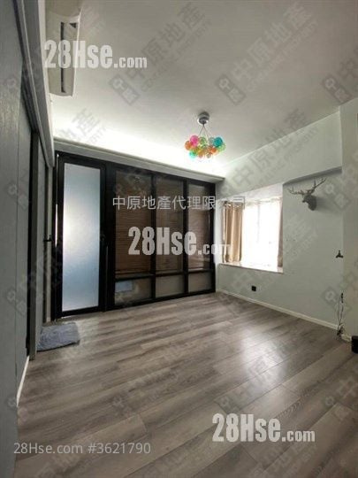 Tsuen Kam Centre Rental 2 Bedrooms 369 ft²