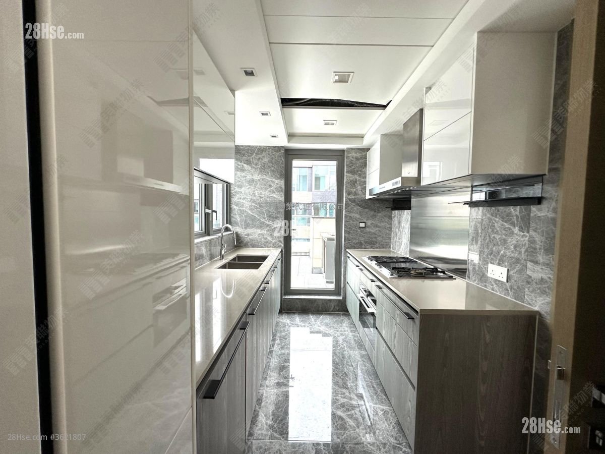 雲滙 租盤 4 房 , 2 浴室 1,124 平方呎 雲滙 租盤 4 房 , 2 浴室 1,124 平方呎