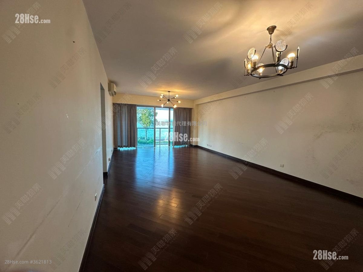 逸珑湾 租盘 4 房 , 3 浴室 1,776 平方尺 逸珑湾 租盘 4 房 , 3 浴室 1,776 平方尺