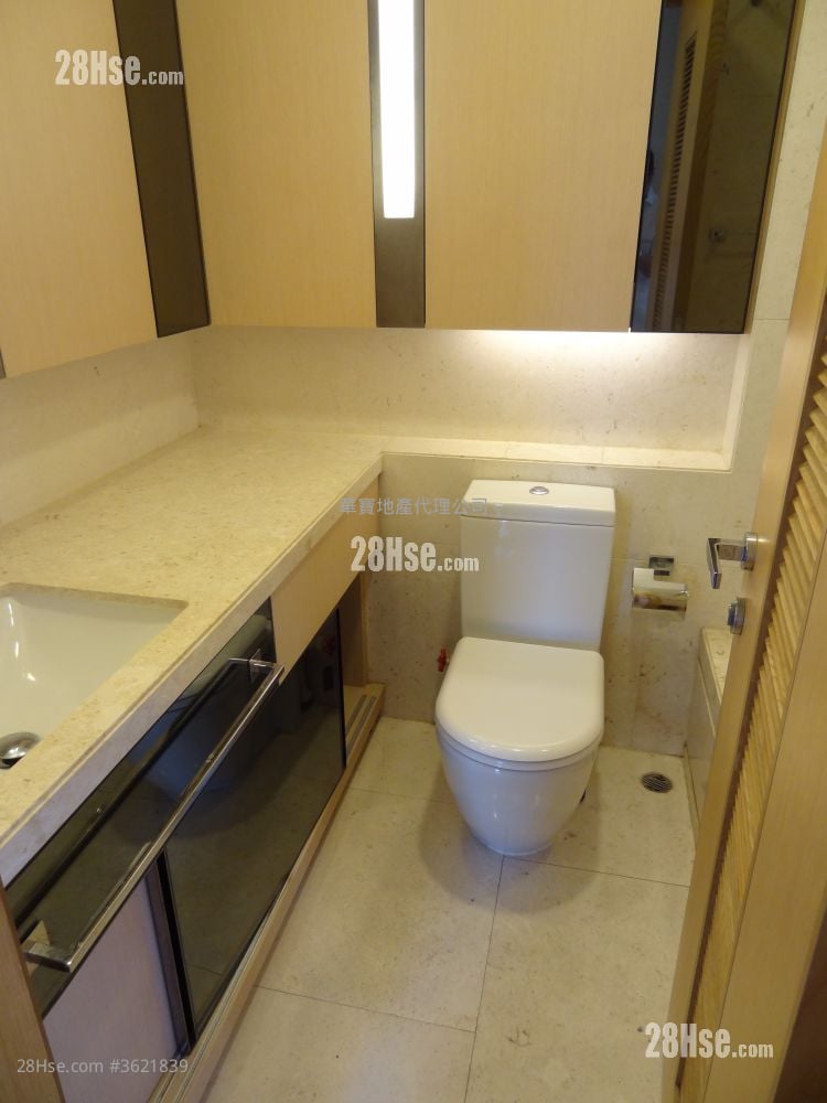 星堤 售盤 4 房 , 3 浴室 1,272 平方呎 星堤 售盤 4 房 , 3 浴室 1,272 平方呎