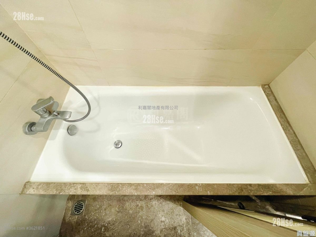 Sea To Sky Rental 2 Bedrooms , 1 Bathroom 471 ft² Sea To Sky Rental 2 Bedrooms , 1 Bathroom 471 ft²