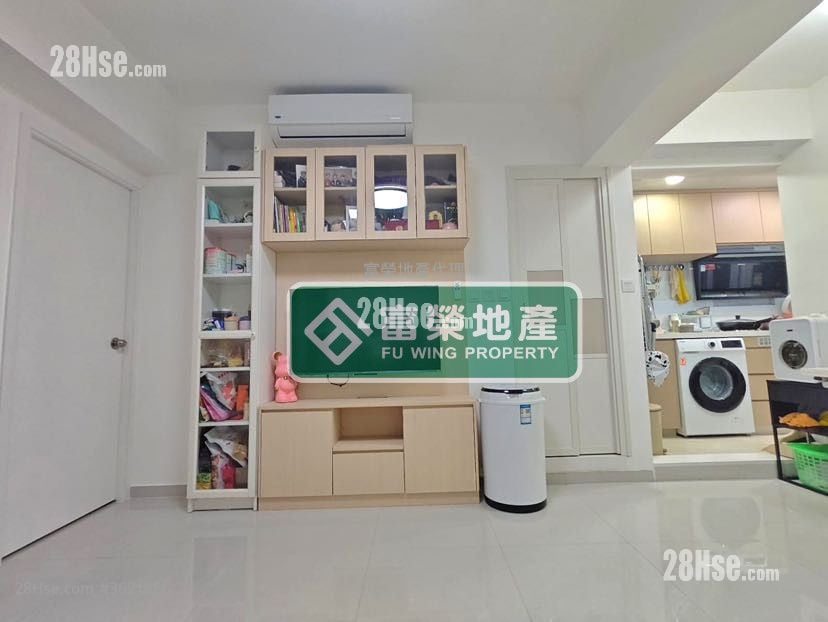 Lee Tai Building Sell 3 Bedrooms , 1 Bathroom 423 ft² Lee Tai Building Sell 3 Bedrooms , 1 Bathroom 423 ft²