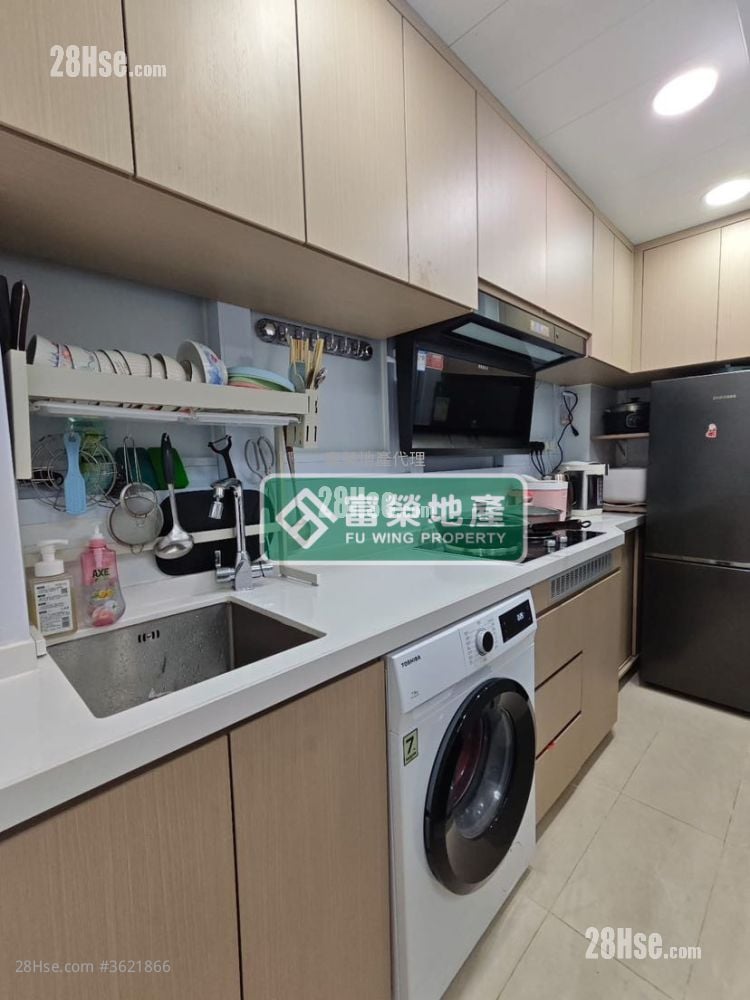 Lee Tai Building Sell 3 Bedrooms , 1 Bathroom 423 ft² Lee Tai Building Sell 3 Bedrooms , 1 Bathroom 423 ft²
