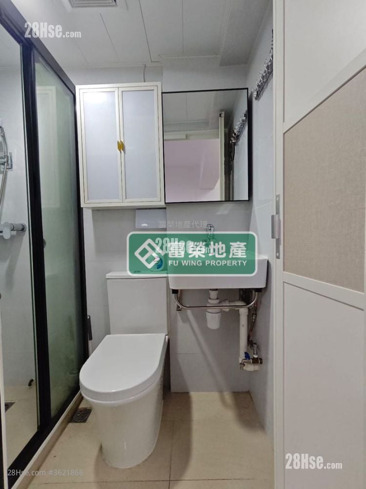 Lee Tai Building Sell 3 Bedrooms , 1 Bathroom 423 ft² Lee Tai Building Sell 3 Bedrooms , 1 Bathroom 423 ft²