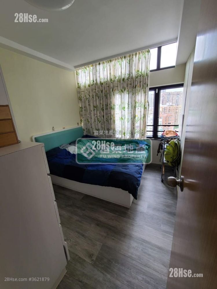 Mainway Court Sell 3 Bedrooms , 2 Bathrooms 737 ft² Mainway Court Sell 3 Bedrooms , 2 Bathrooms 737 ft²