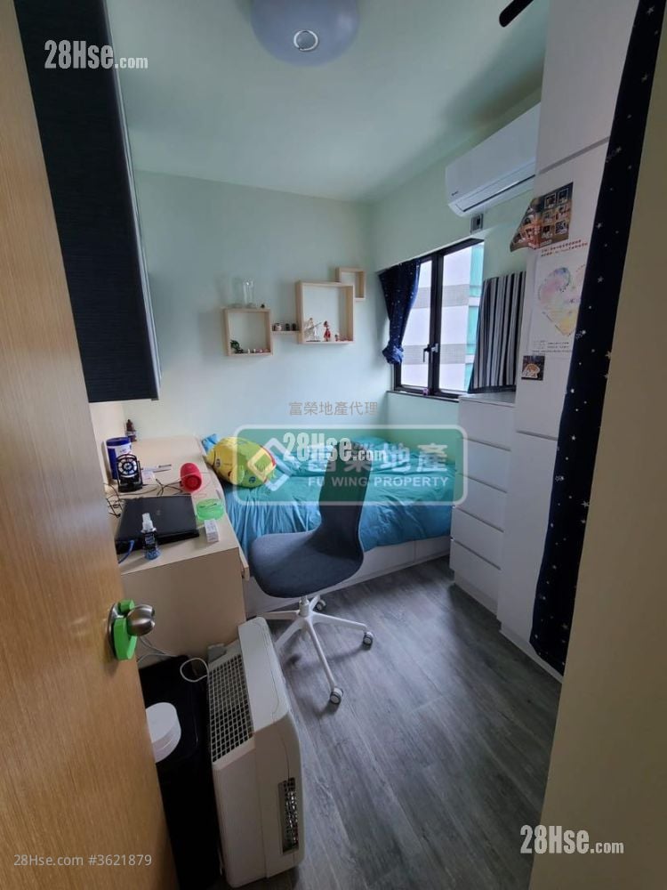 Mainway Court Sell 3 Bedrooms , 2 Bathrooms 737 ft² Mainway Court Sell 3 Bedrooms , 2 Bathrooms 737 ft²