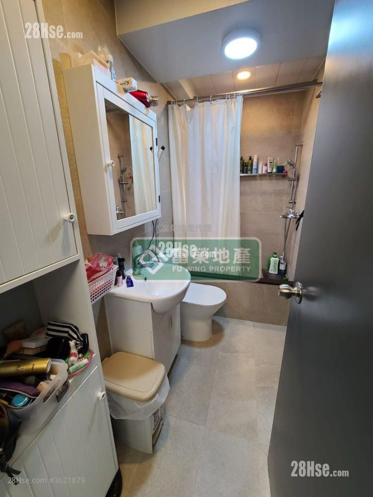 Mainway Court Sell 3 Bedrooms , 2 Bathrooms 737 ft² Mainway Court Sell 3 Bedrooms , 2 Bathrooms 737 ft²