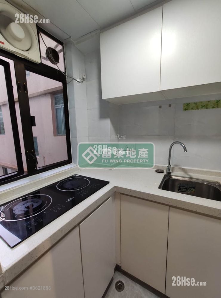 Chak Fung House Rental 3 Bedrooms , 1 Bathroom 558 ft² Chak Fung House Rental 3 Bedrooms , 1 Bathroom 558 ft²