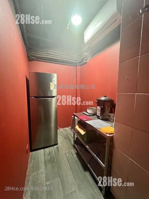 Apartment Rental 4 Bedrooms , 2 Toilets Apartment Rental 4 Bedrooms , 2 Toilets