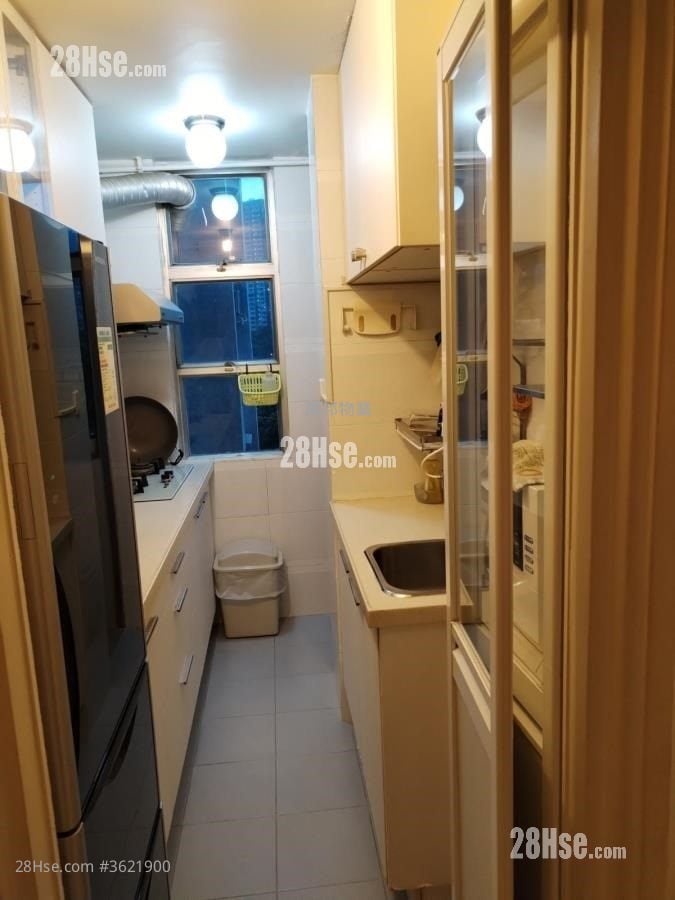 Yee Nga Court Sell 3 Bedrooms , 1 Bathroom 554 ft² Yee Nga Court Sell 3 Bedrooms , 1 Bathroom 554 ft²