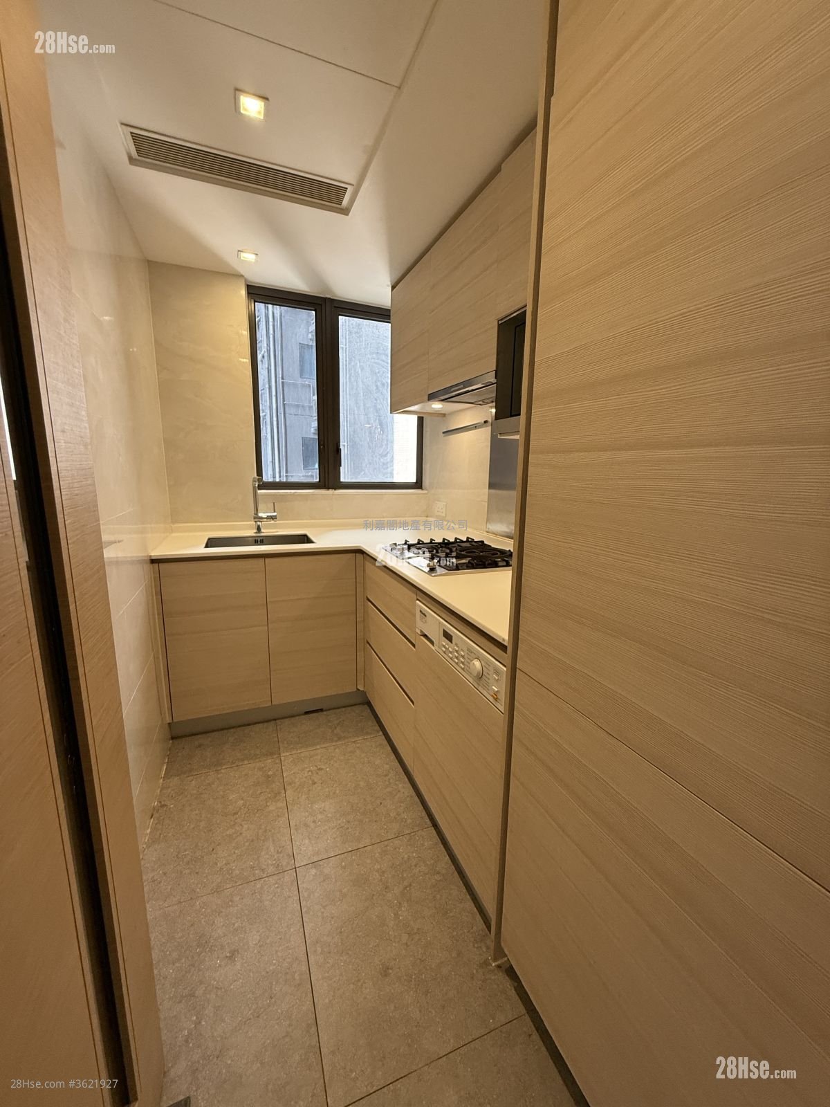 Mantin Heights Sell 2 Bedrooms , 1 Bathroom 583 ft² Mantin Heights Sell 2 Bedrooms , 1 Bathroom 583 ft²